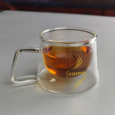 คุณภาพ 200ml Borosilicate Double Layer Glass Coffee Mug With Golden Logo โรงงาน